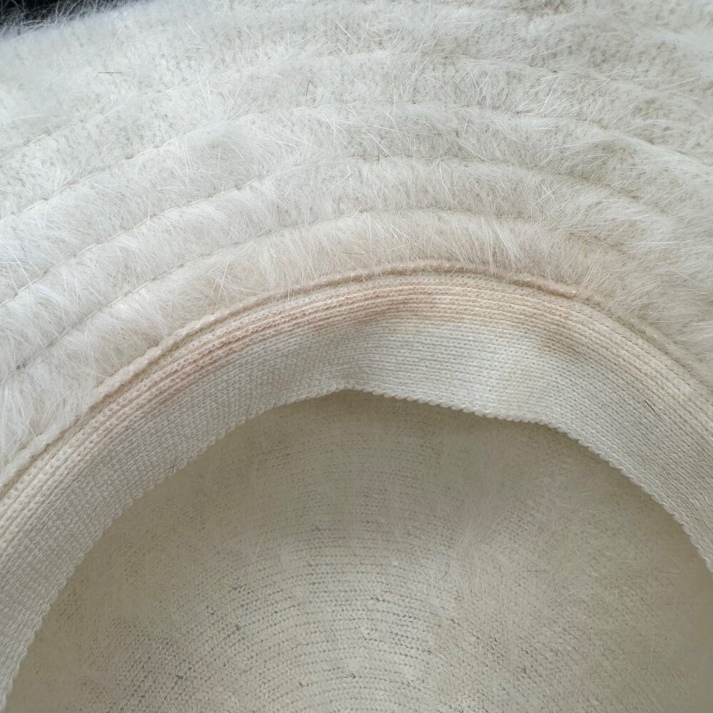 Vintage Hat White Fuzzy Bucket Womens Betmar France Warm Winter 1970s Retro Fash - Picture 8 of 8